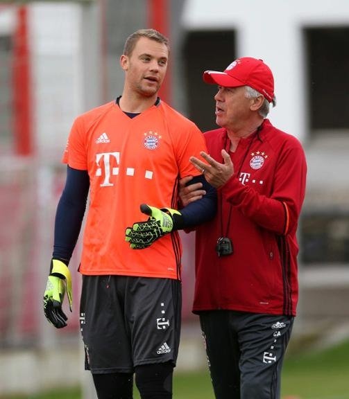 主教练毛里 主教练毛里