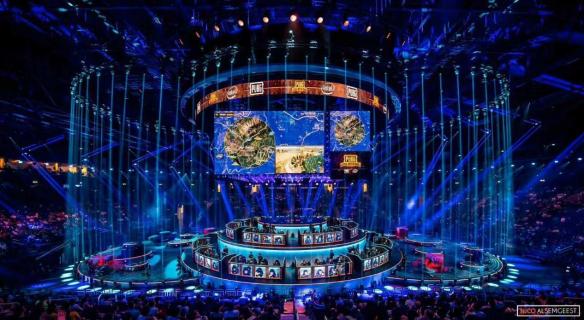 础和广阔的 础和广阔的