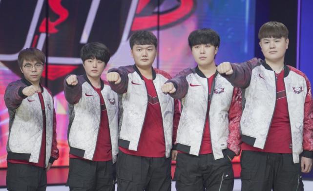 高点牵制 高点牵制