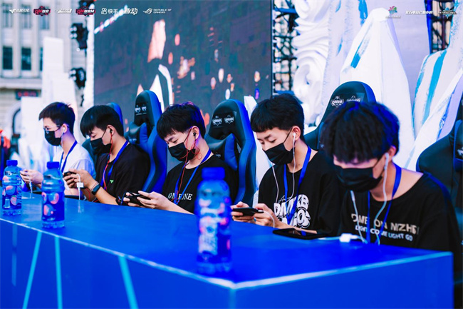 尤其在耐力 尤其在耐力